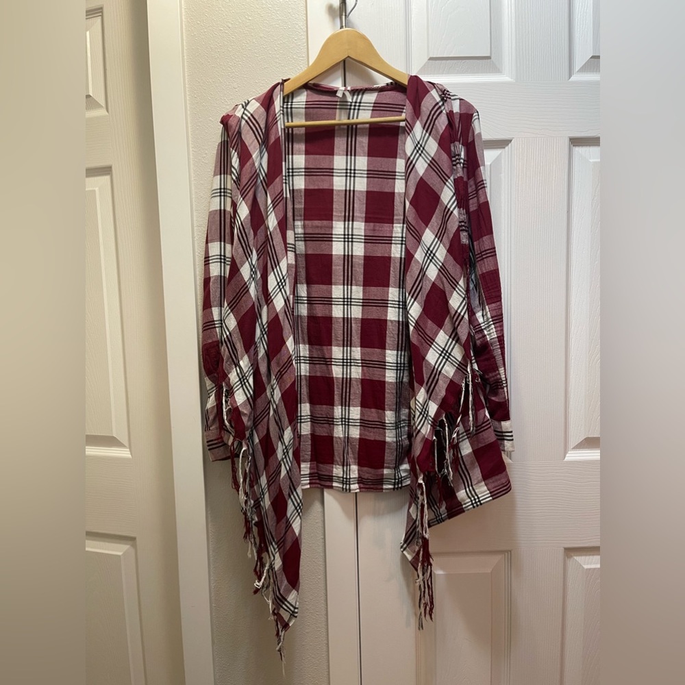 Red/White Cardigan - Picture 3 of 4